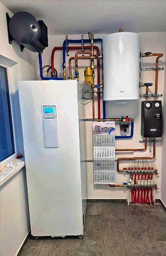 https://wanneroohotwater.com.au/uploads/2025/06/electric-hot-water-system-16929.jpg