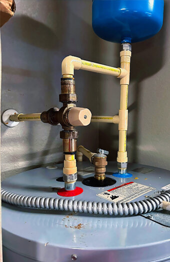 https://wanneroohotwater.com.au/uploads/2025/06/gas-hot-water-system-35892.jpg