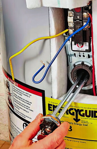 https://wanneroohotwater.com.au/uploads/2025/06/hot-water-servicing-11836.jpg