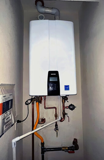 https://wanneroohotwater.com.au/uploads/2025/06/thermostatic-water-systems-37047.jpg